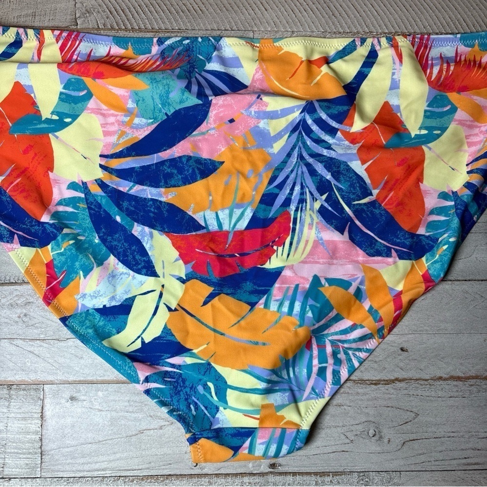 Floral Bikini Bottom Blue Red Yellow Pink Old Navy Woman's Size 3X NWT! - Picture 12 of 15